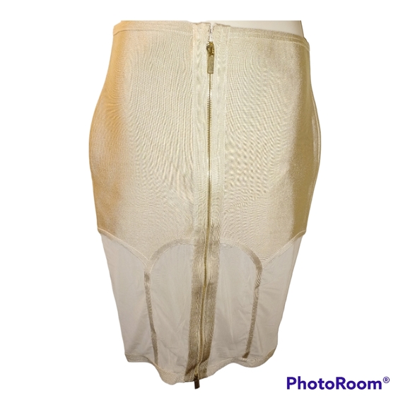 UON BOX BANDAGE 2 PIECE DRESS NWTS 🏷✨️ - Picture 3 of 5